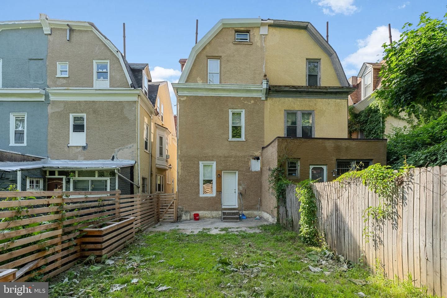 216 W Penn Street photo 29