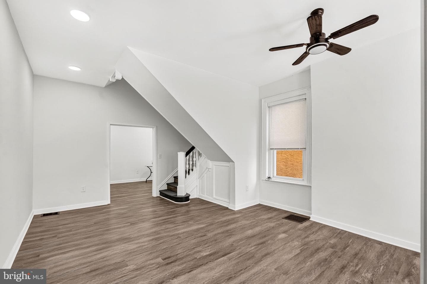 216 W Penn Street photo 5