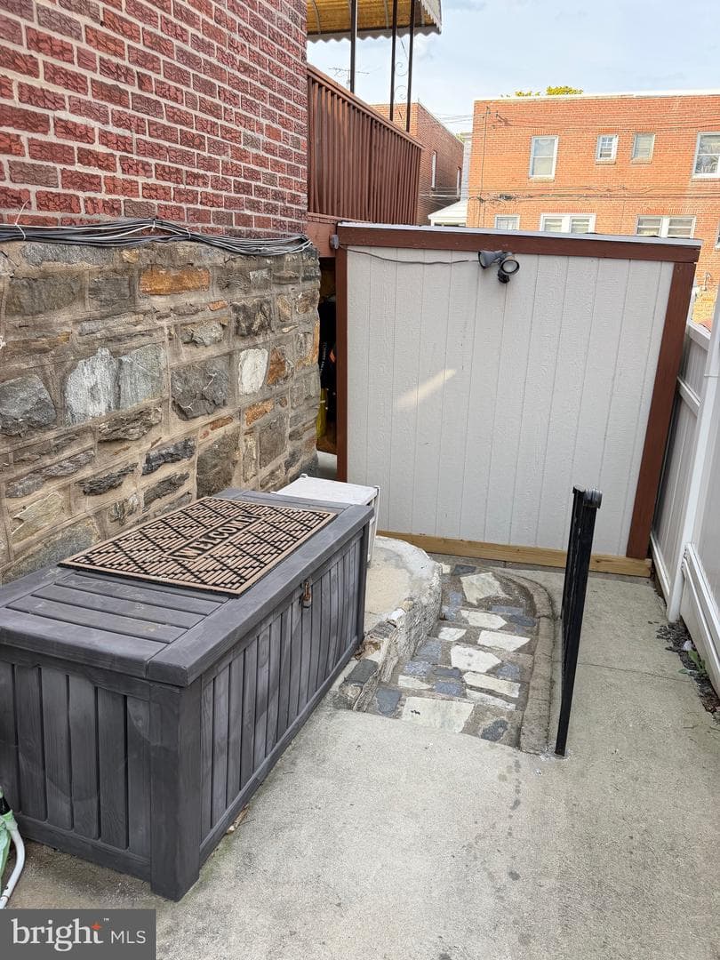 1103 Kenwyn Street photo 33