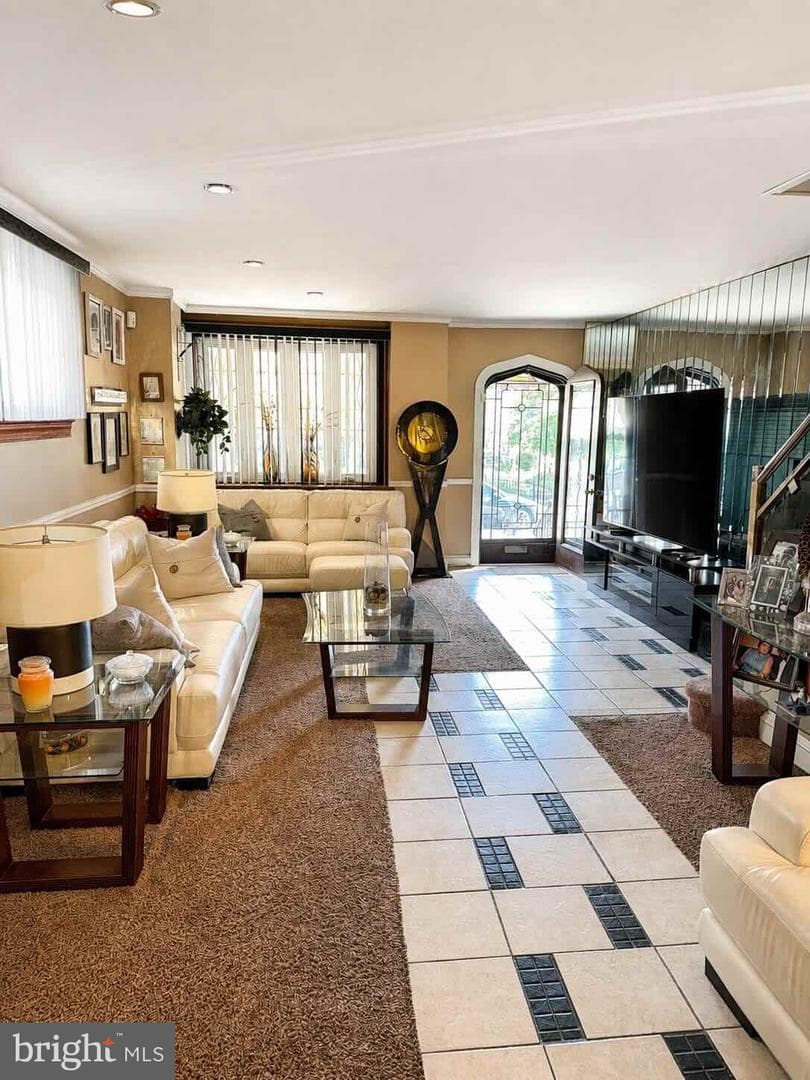 1103 Kenwyn Street photo 8