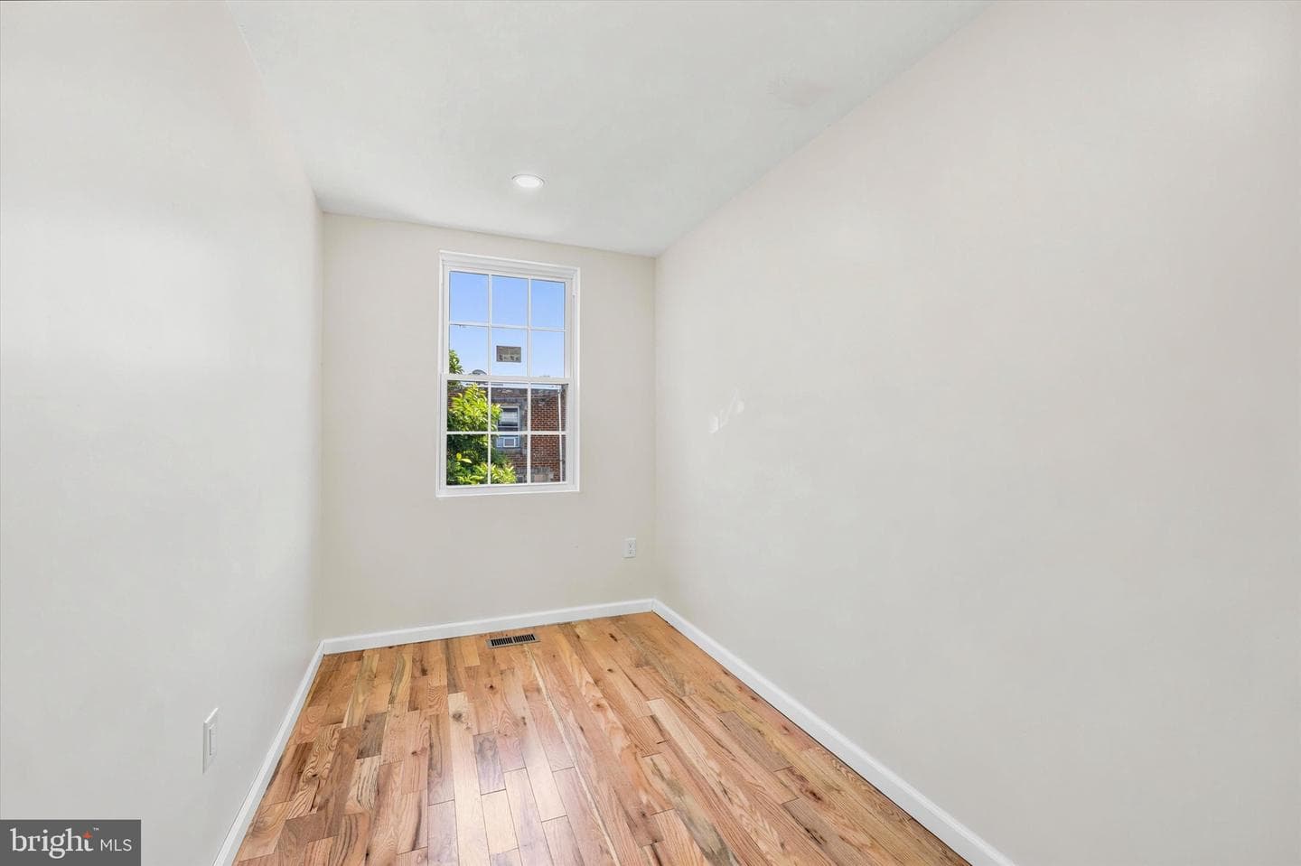 4560 Oakmont Street photo 21