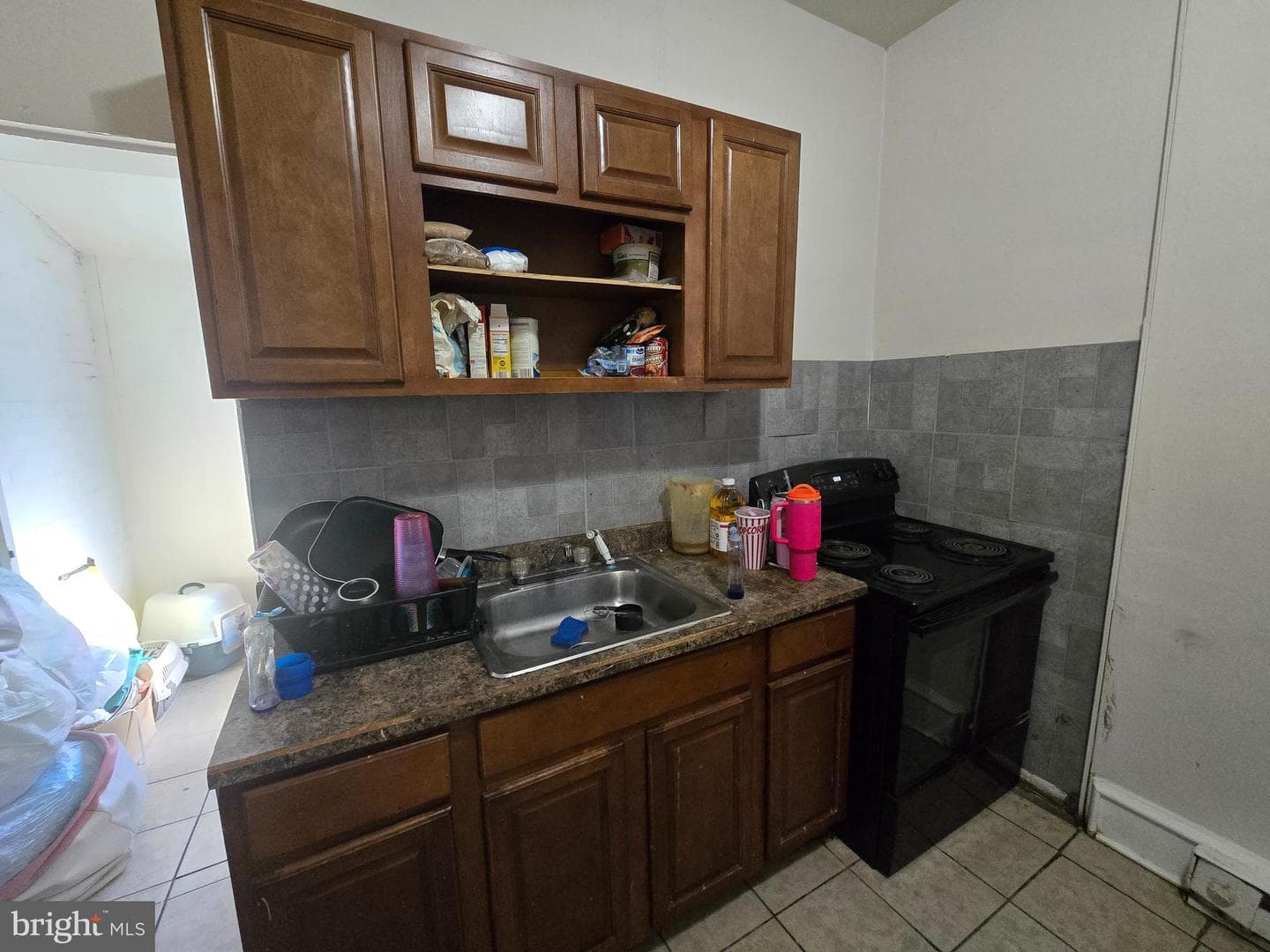 2242 W Huntingdon Street photo 6