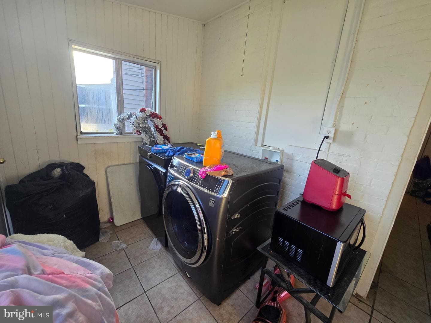2242 W Huntingdon Street photo 7