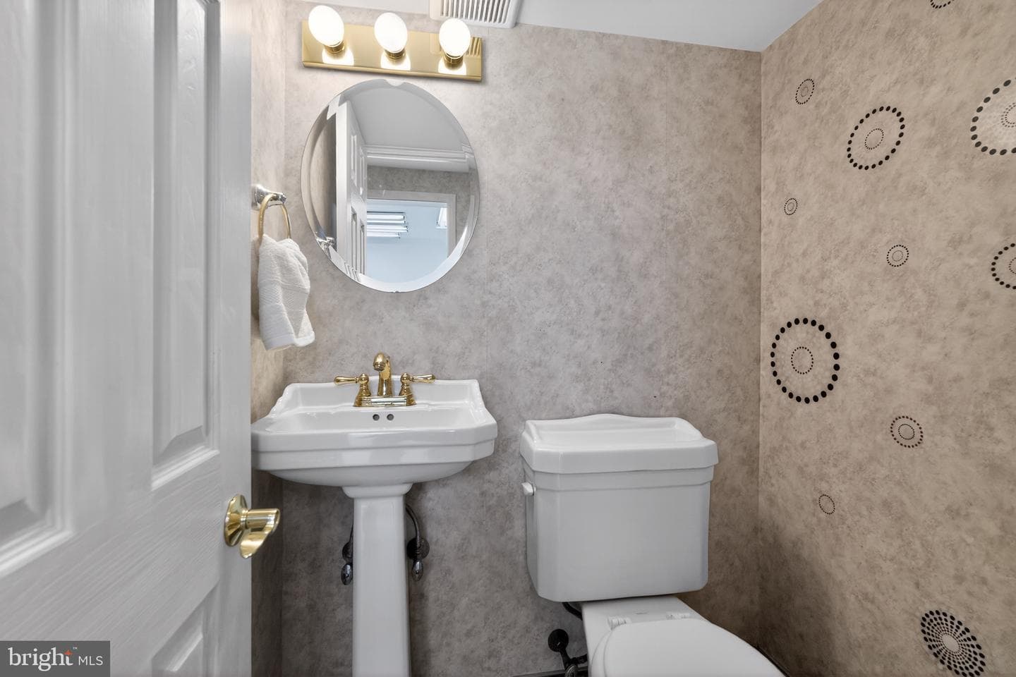 327 Nandina Street photo 22