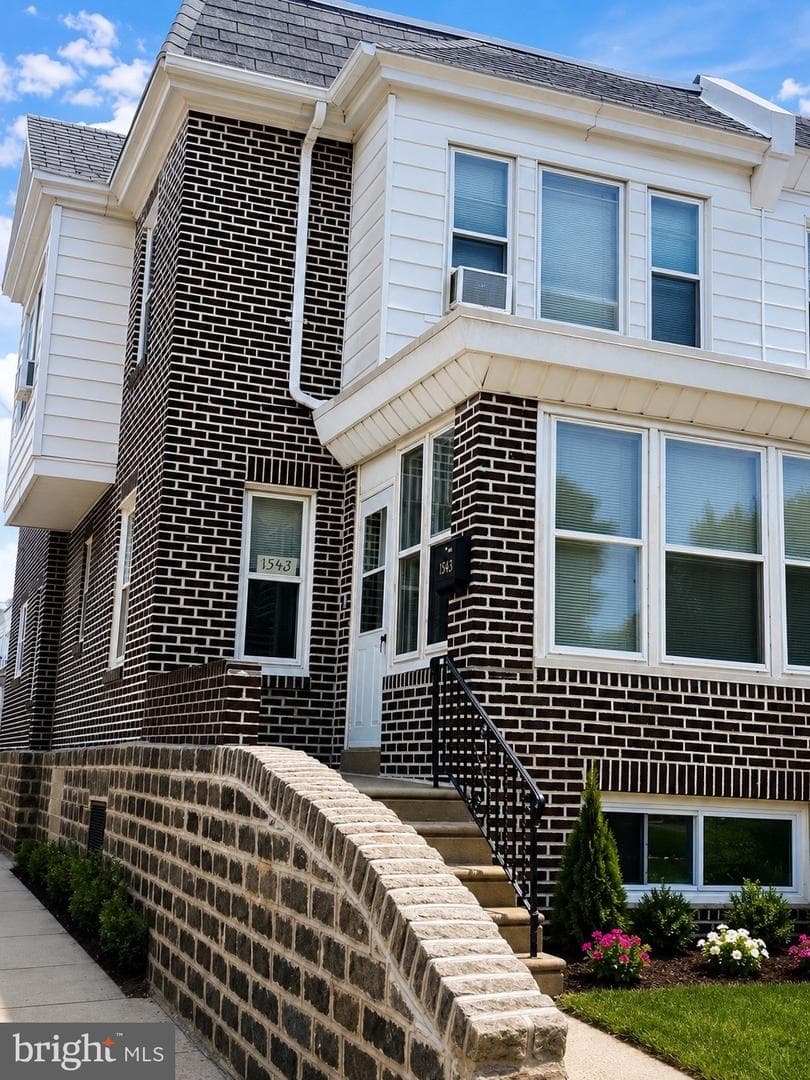 1543 E Hunting Park Avenue, Philadelphia