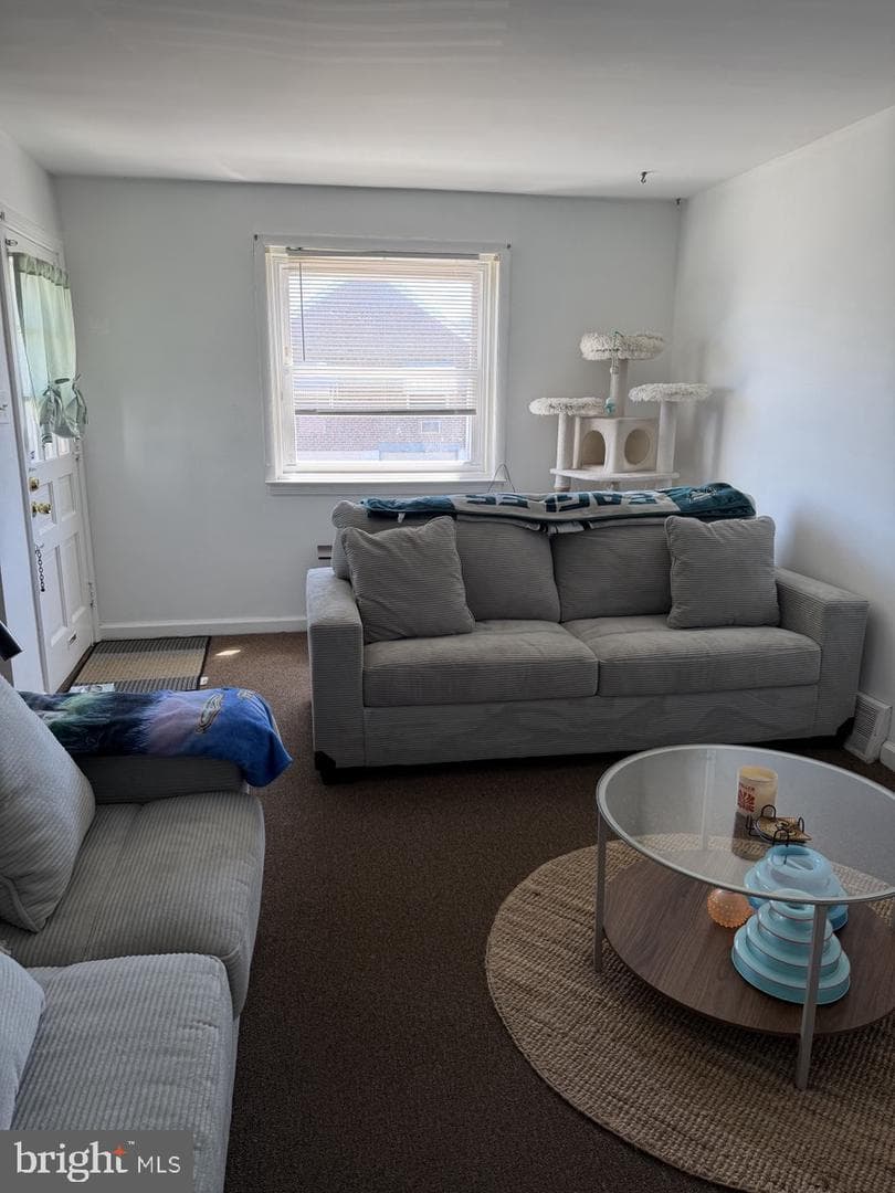 4304 Bennington Street photo 9