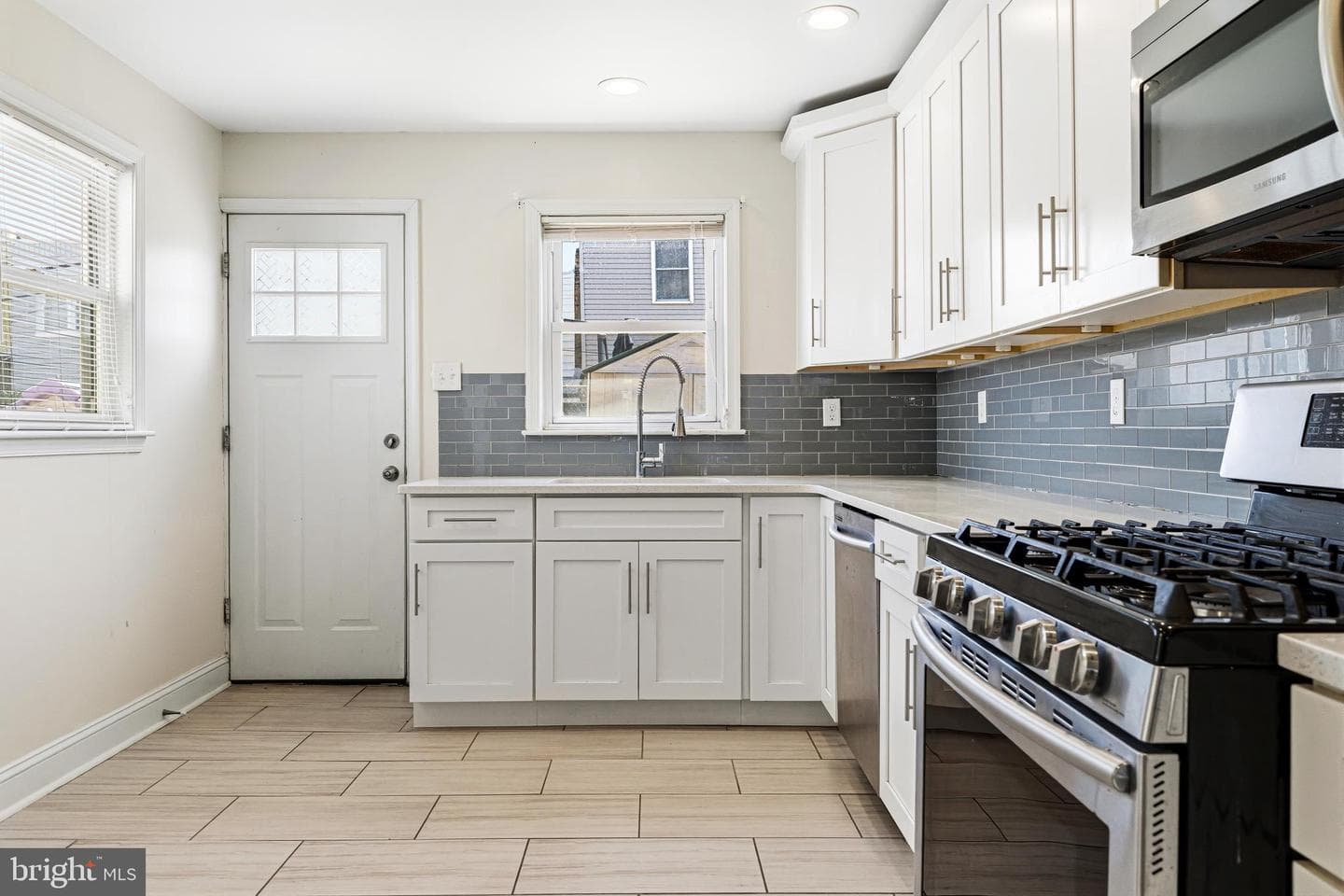 2341 E Boston Street photo 8