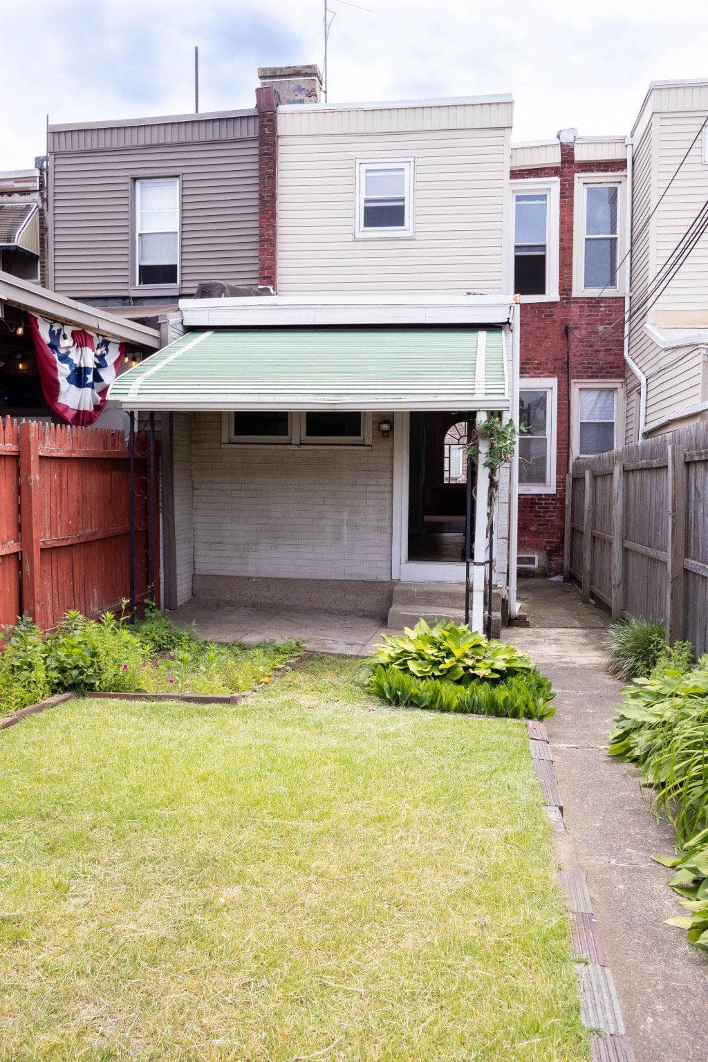 4368 Edgemont photo 18