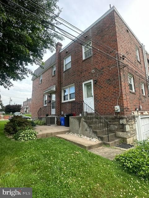 9312 Crispin Street photo 4