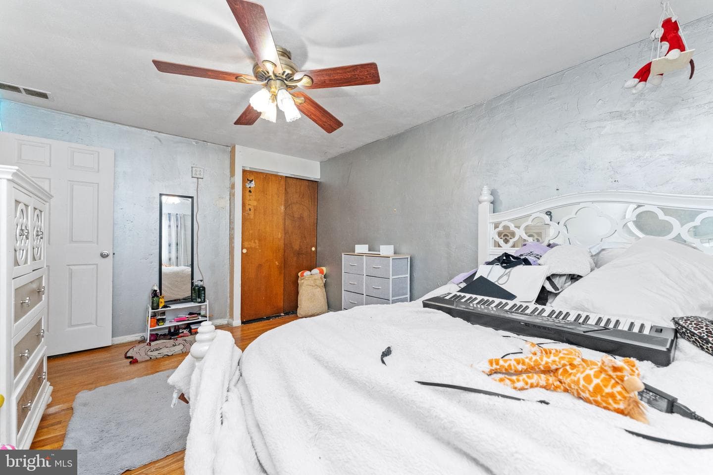 6617 Harley Street photo 19