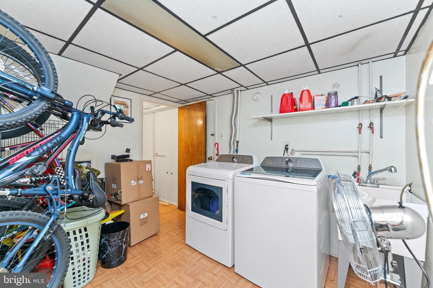 6617 Harley Street photo 21