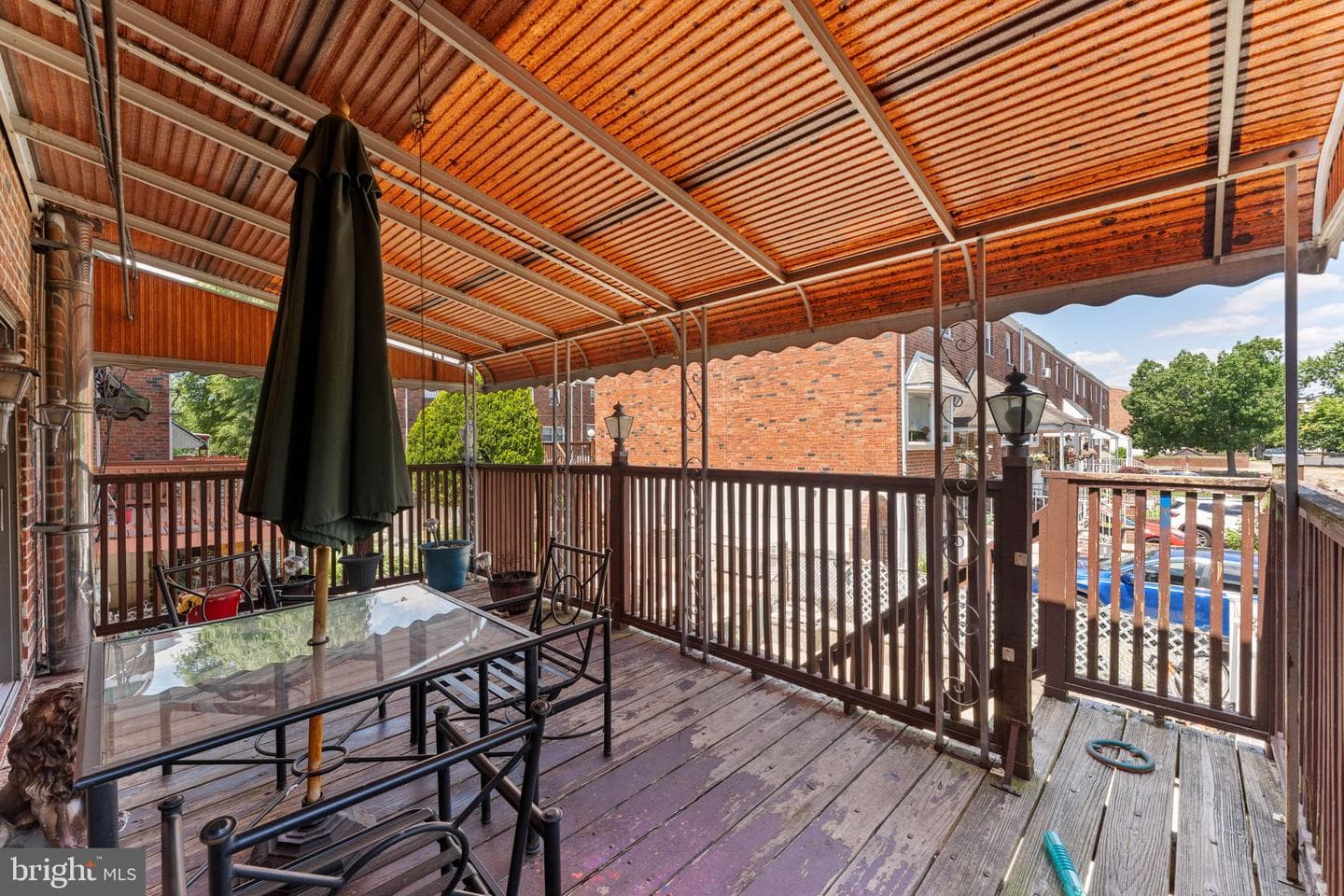 6617 Harley Street photo 26