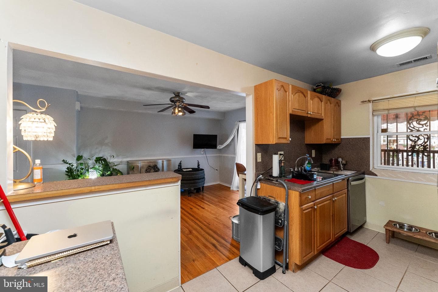 6617 Harley Street photo 8