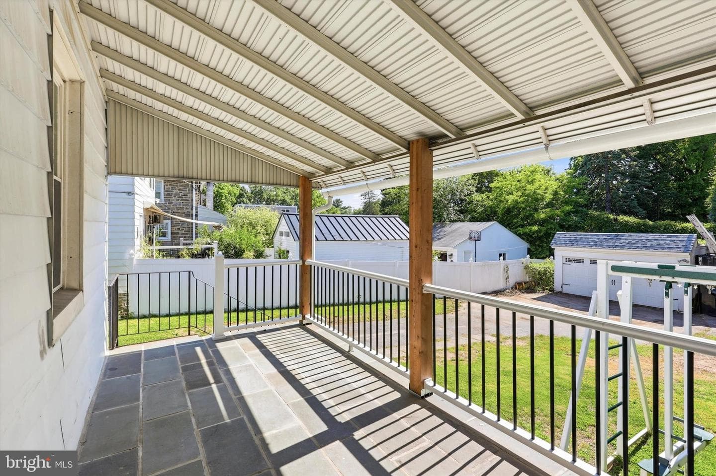 8010 Ridge Avenue photo 22