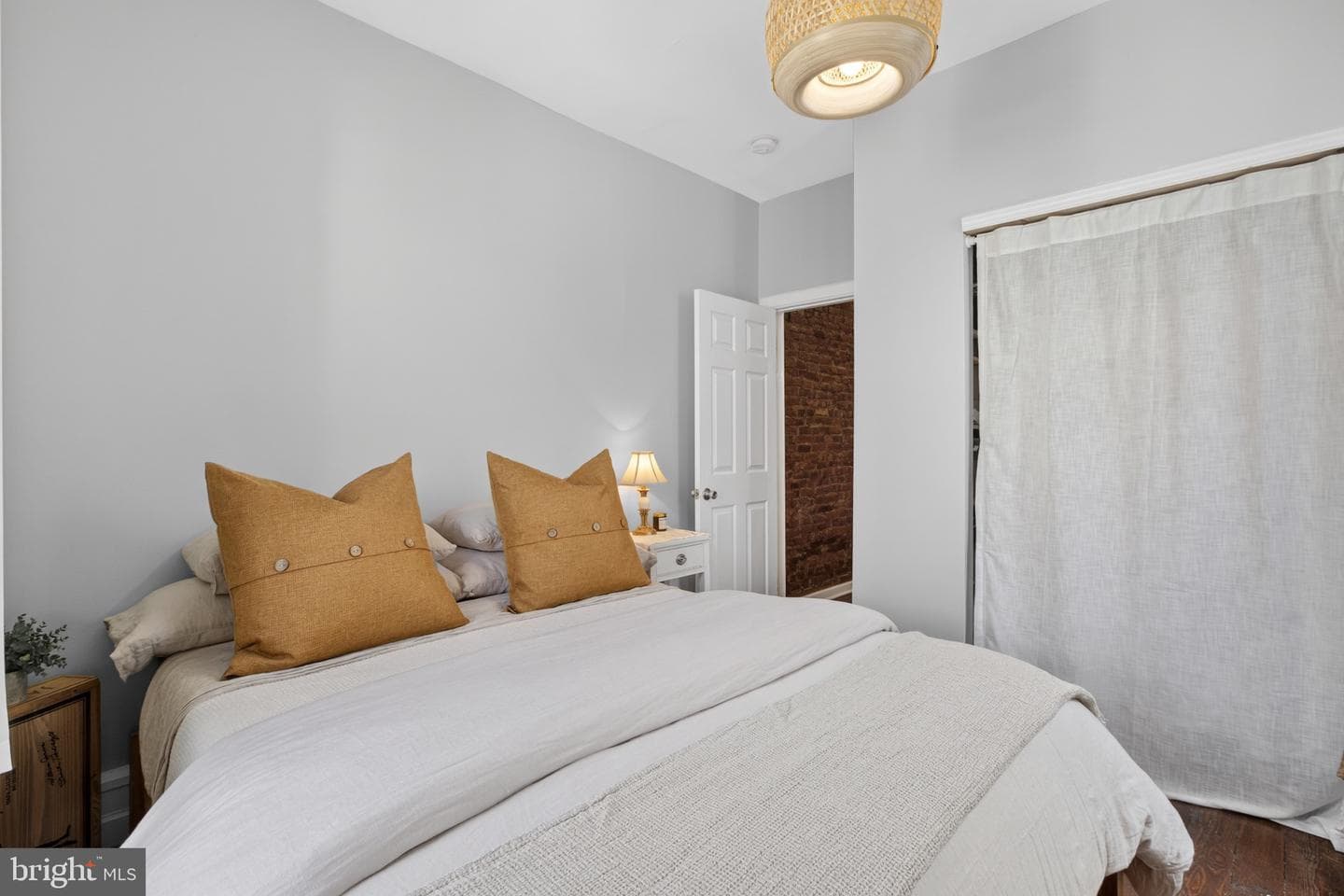 892 N Bucknell Street photo 23