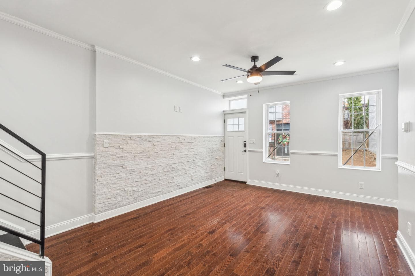 1450 N Marston Street photo 3