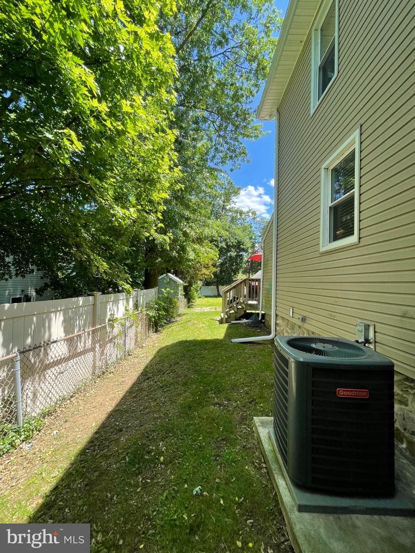 8129 Pine Road photo 37