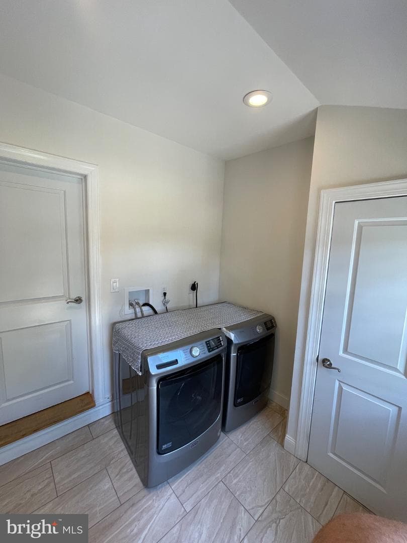 8129 Pine Road photo 40