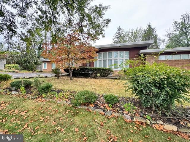 1843 N 72nd Street photo 3
