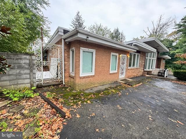 1843 N 72nd Street photo 5