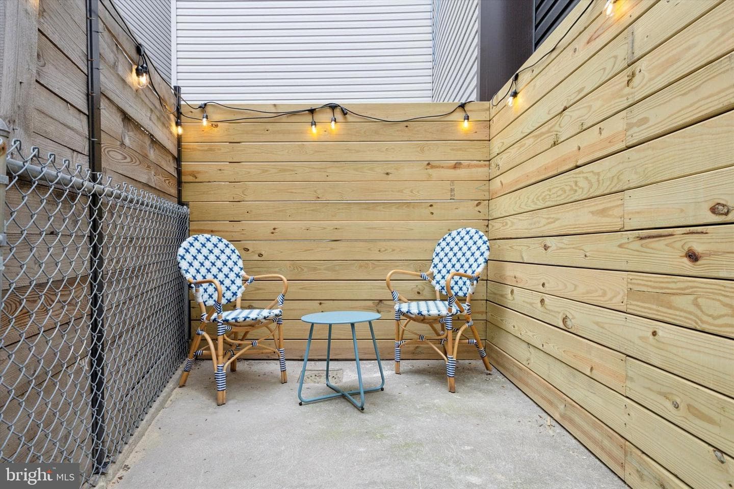 110 W Wildey Street photo 12