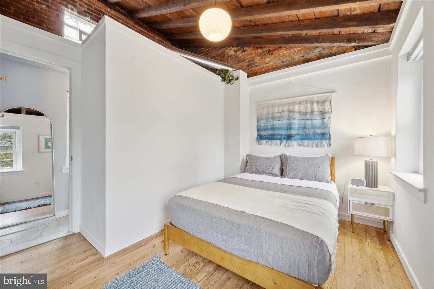 110 W Wildey Street photo 3