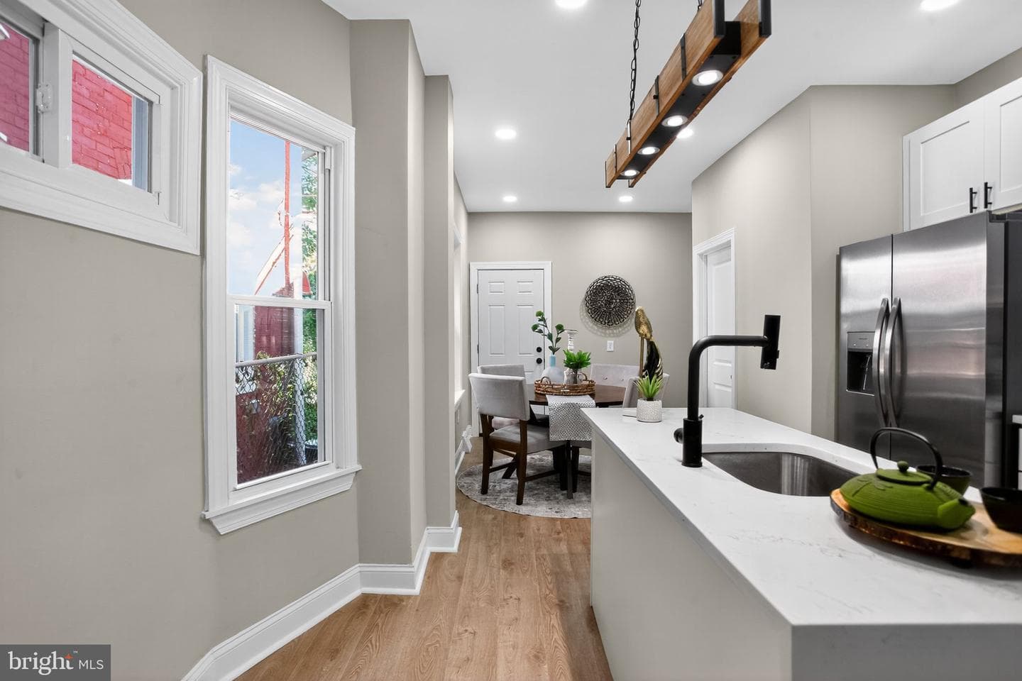 508 W King Street photo 10