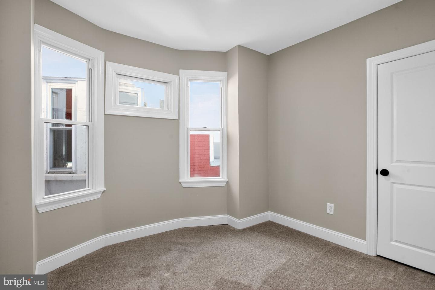508 W King Street photo 23