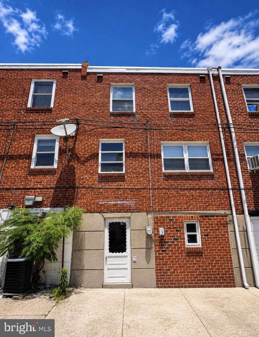 1122 Elbridge Street photo 14