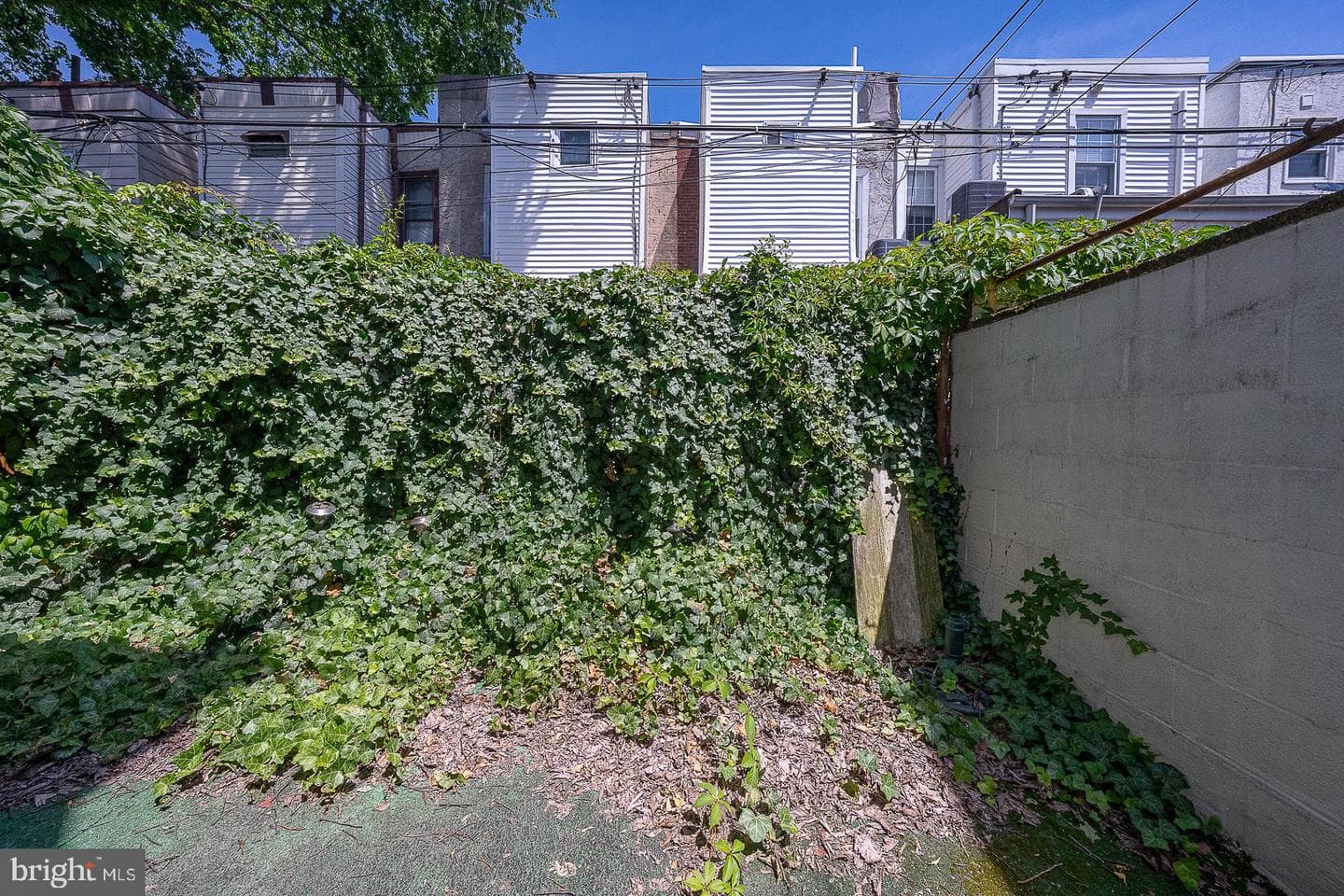 869 N 25th Street photo 18