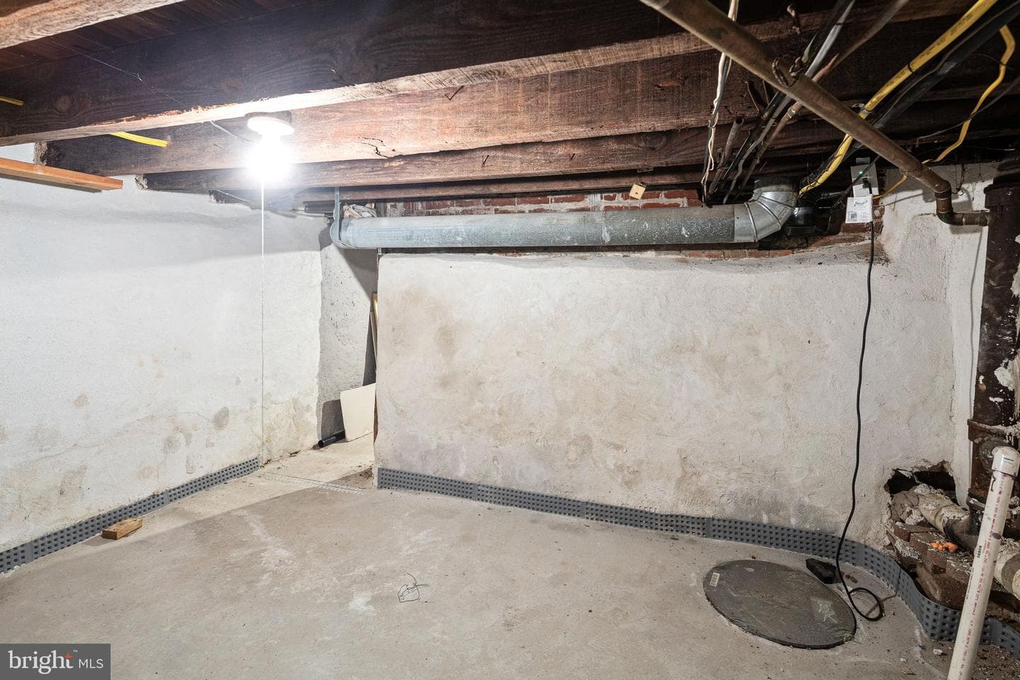 1024 Winton Street photo 27
