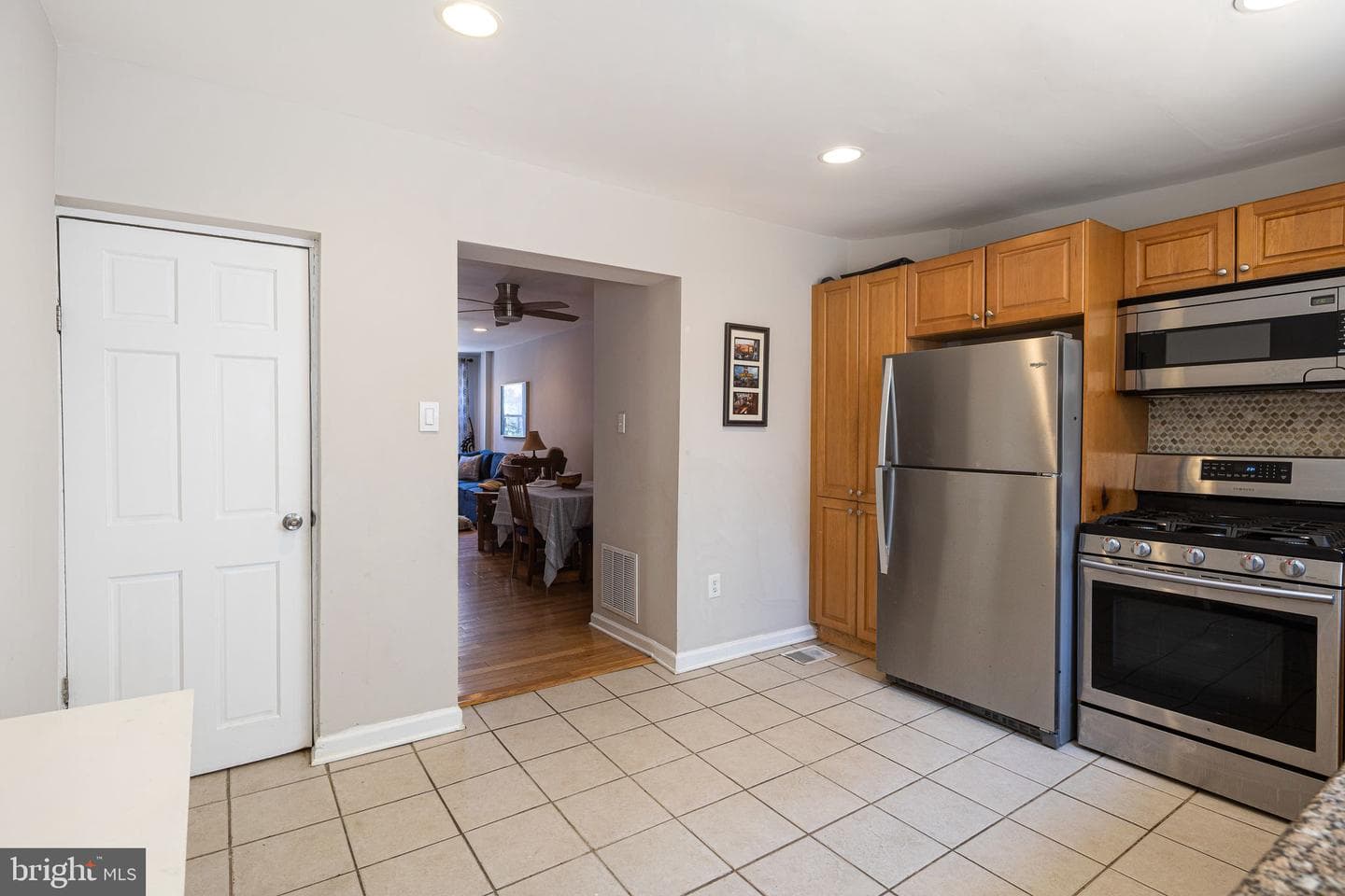 1024 Winton Street photo 8