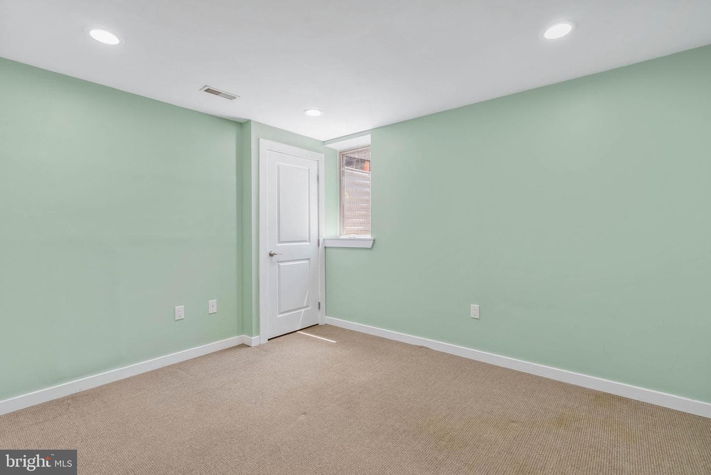 134 Dupont Street photo 31