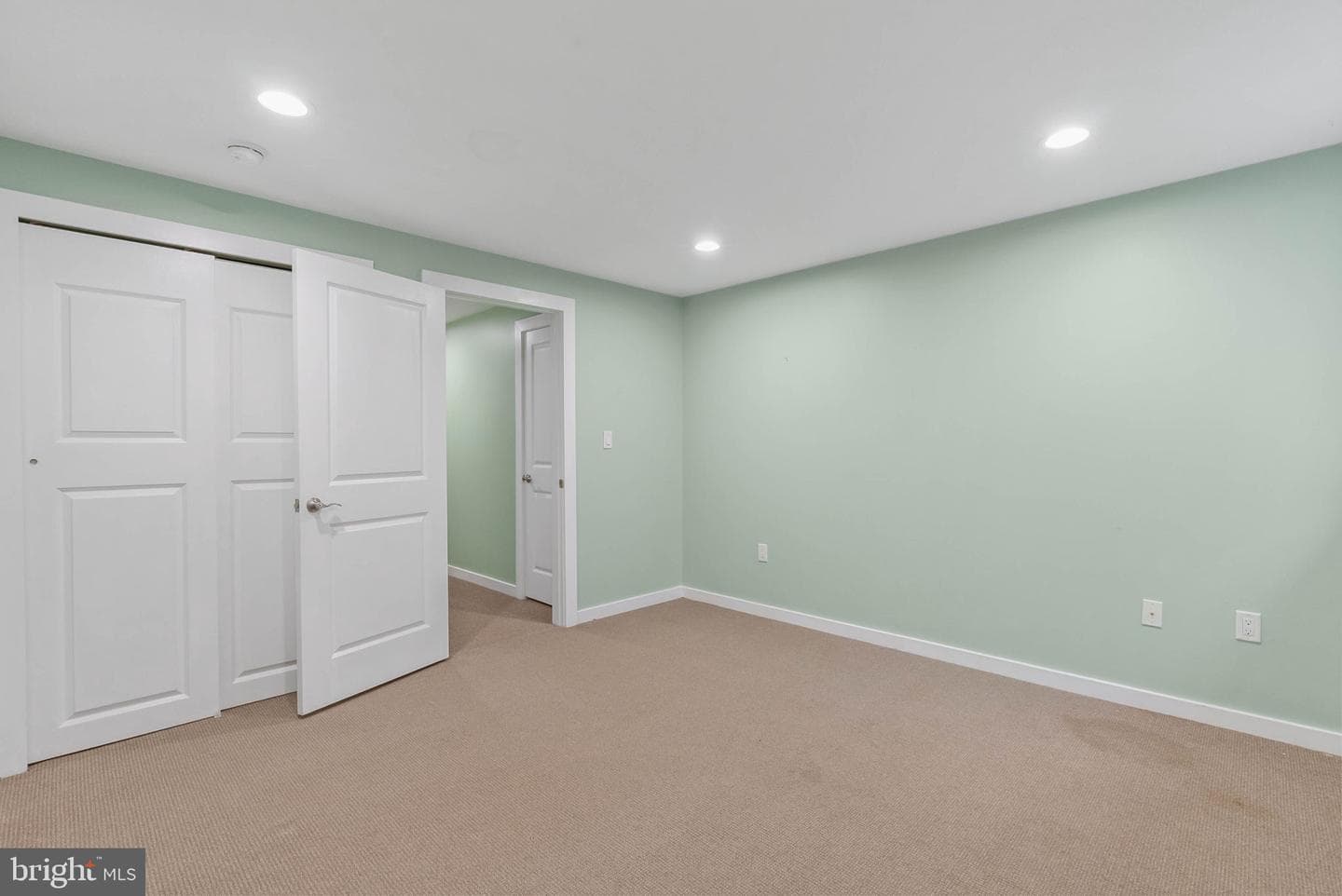 134 Dupont Street photo 35