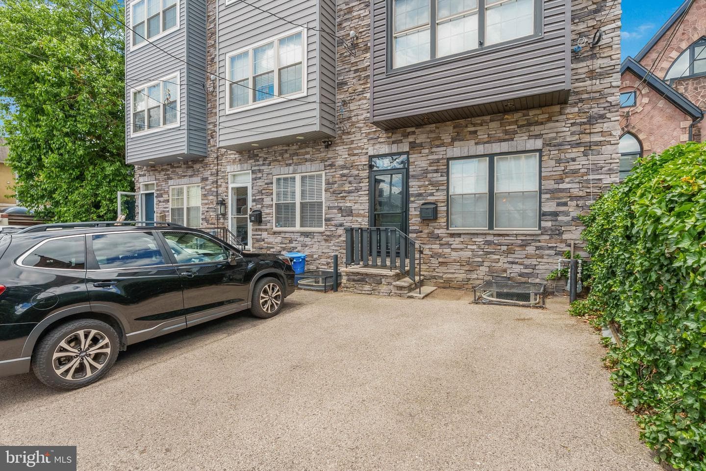 134 Dupont Street photo 40