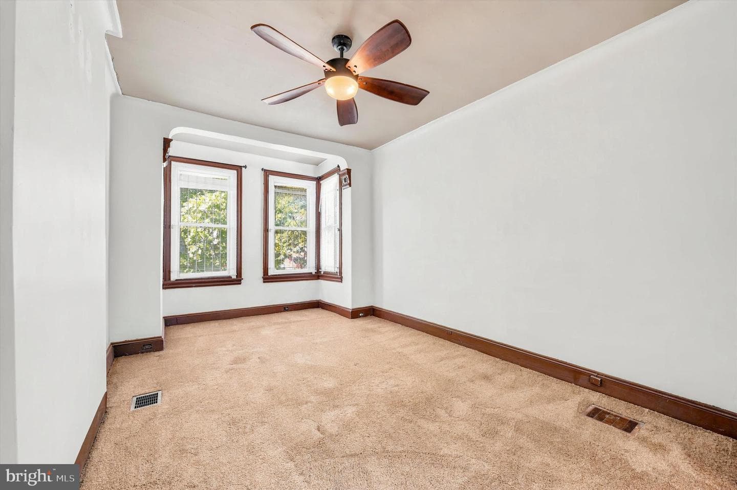 2431 W Norris Street photo 21