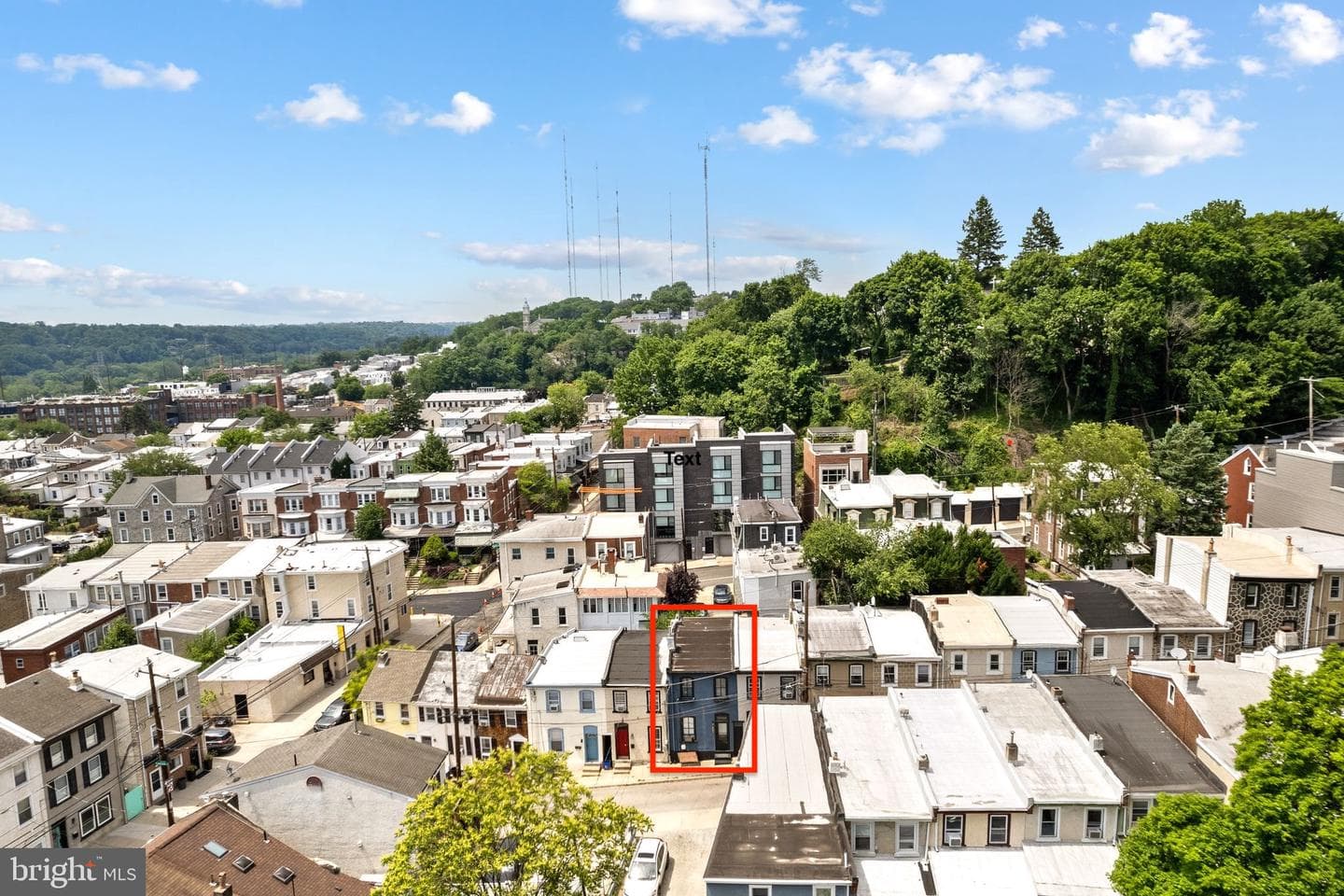 310 Carson Street photo 22