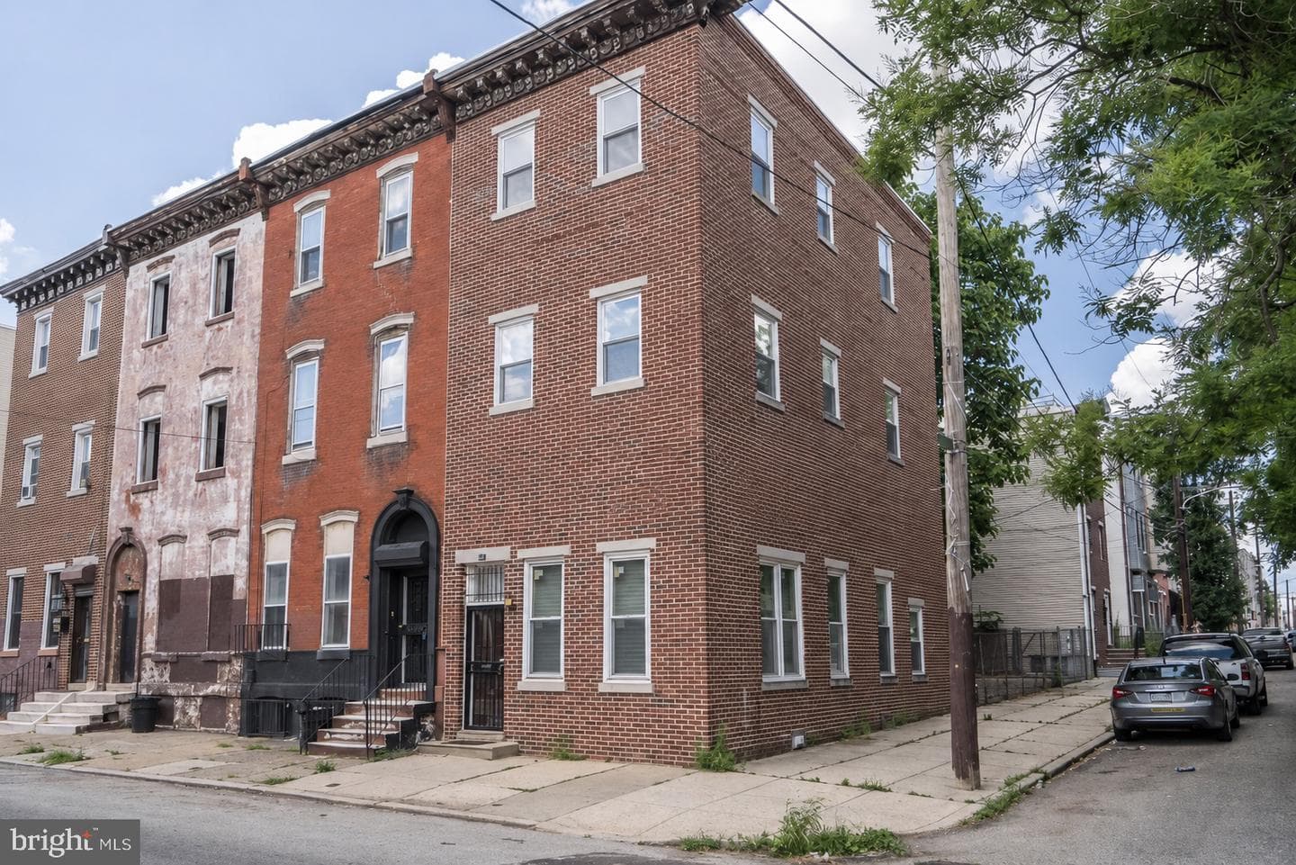 1619 W Master Street photo 1