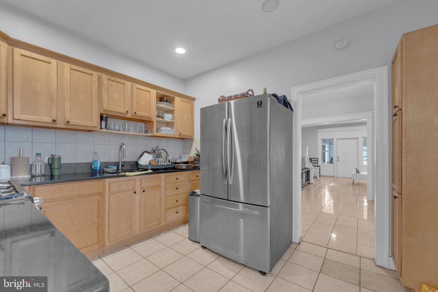 229 E Rockland Street photo 10