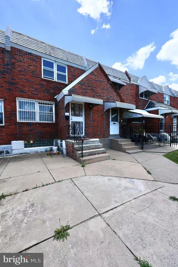2166 Knorr Street photo 3
