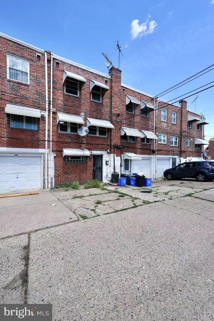 2166 Knorr Street photo 37
