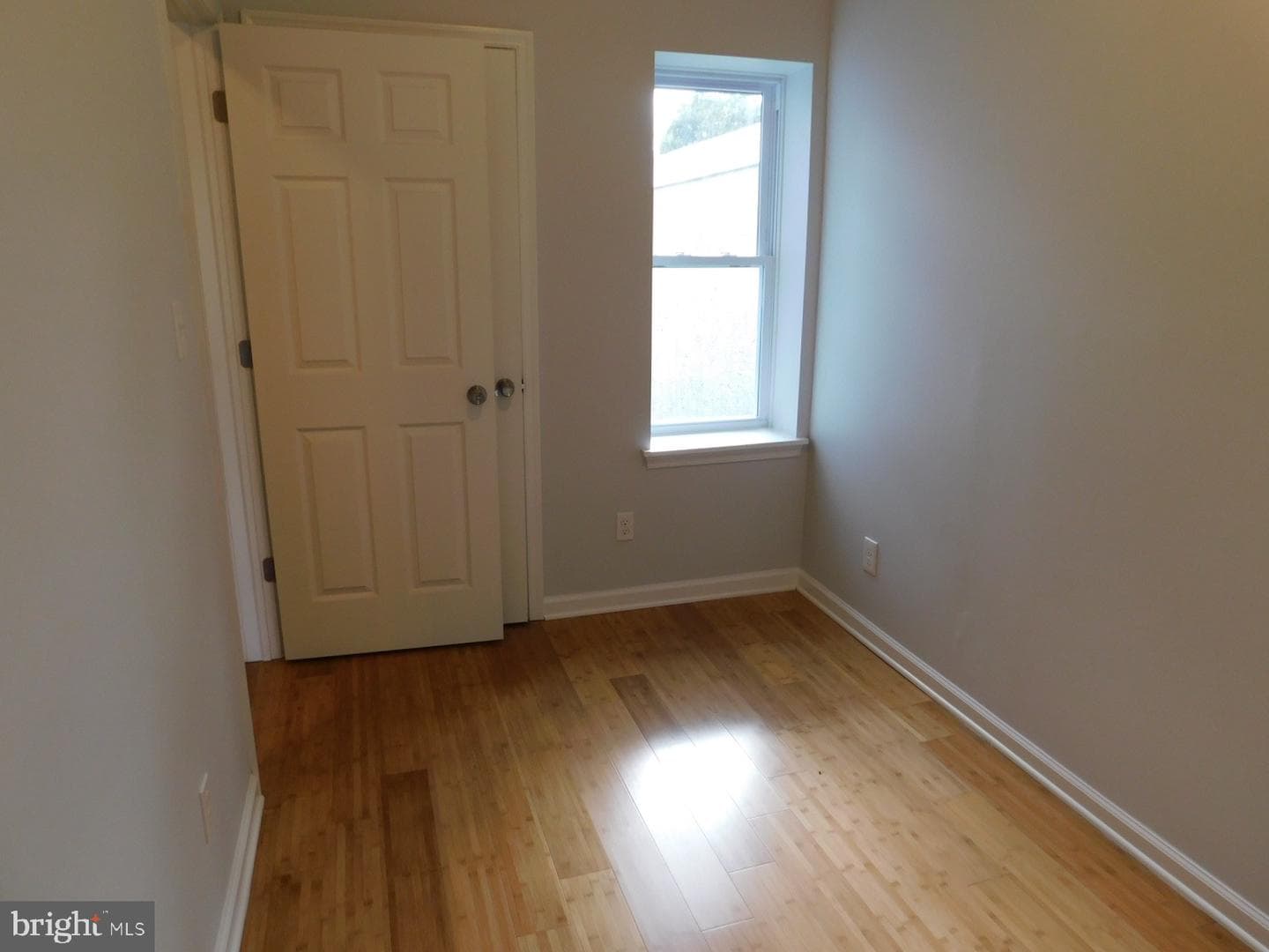 2534 Nicholas Street photo 16