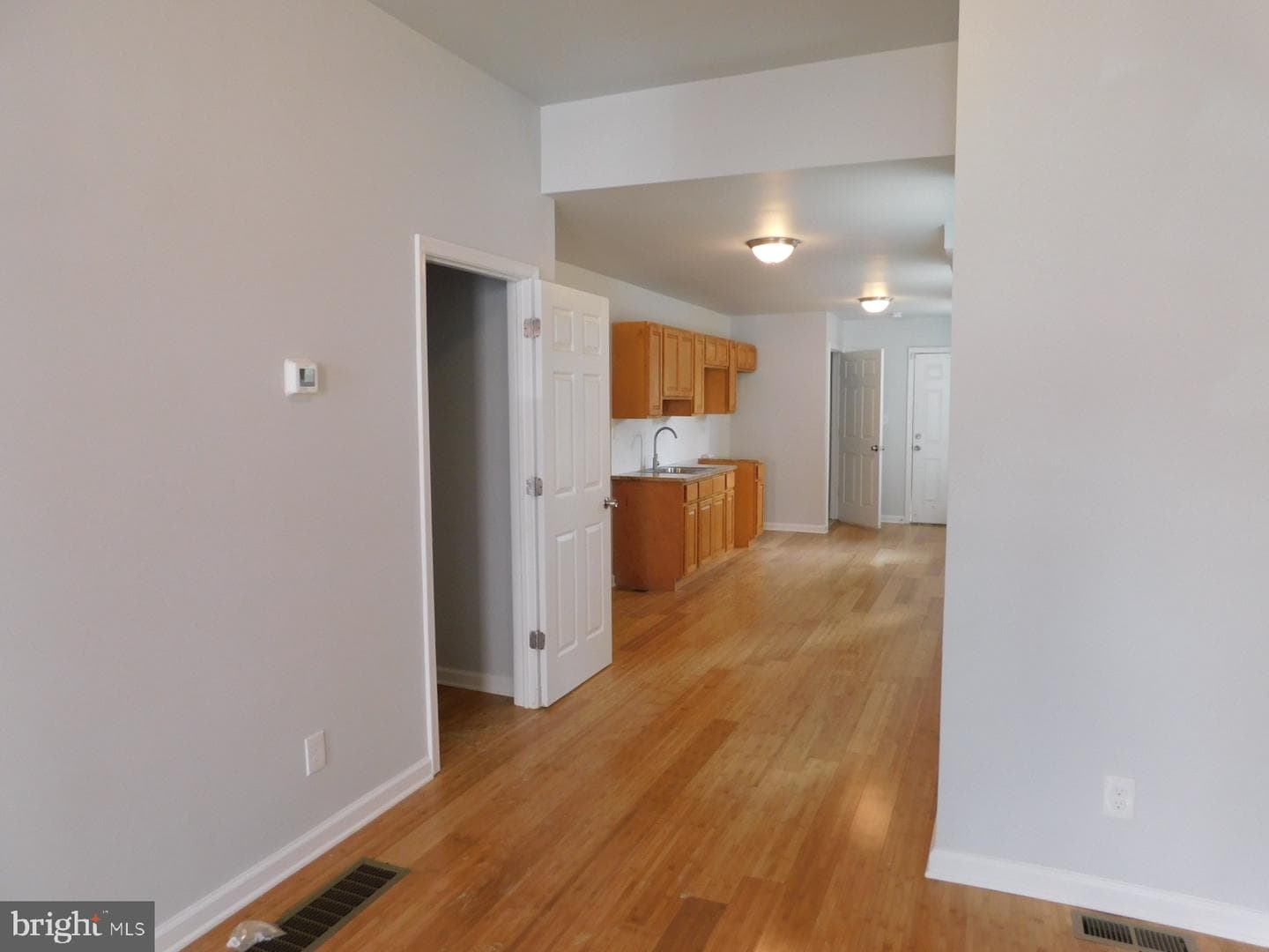 2534 Nicholas Street photo 26