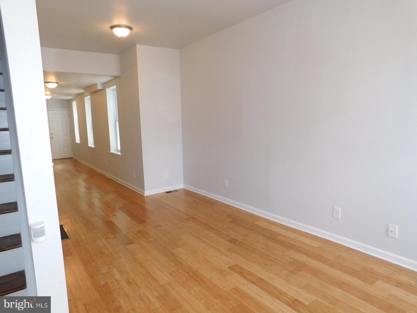 2534 Nicholas Street photo 7