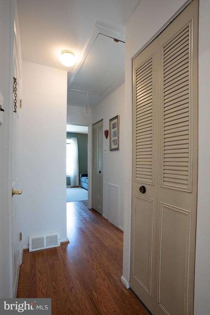 221 Goodford Road photo 10