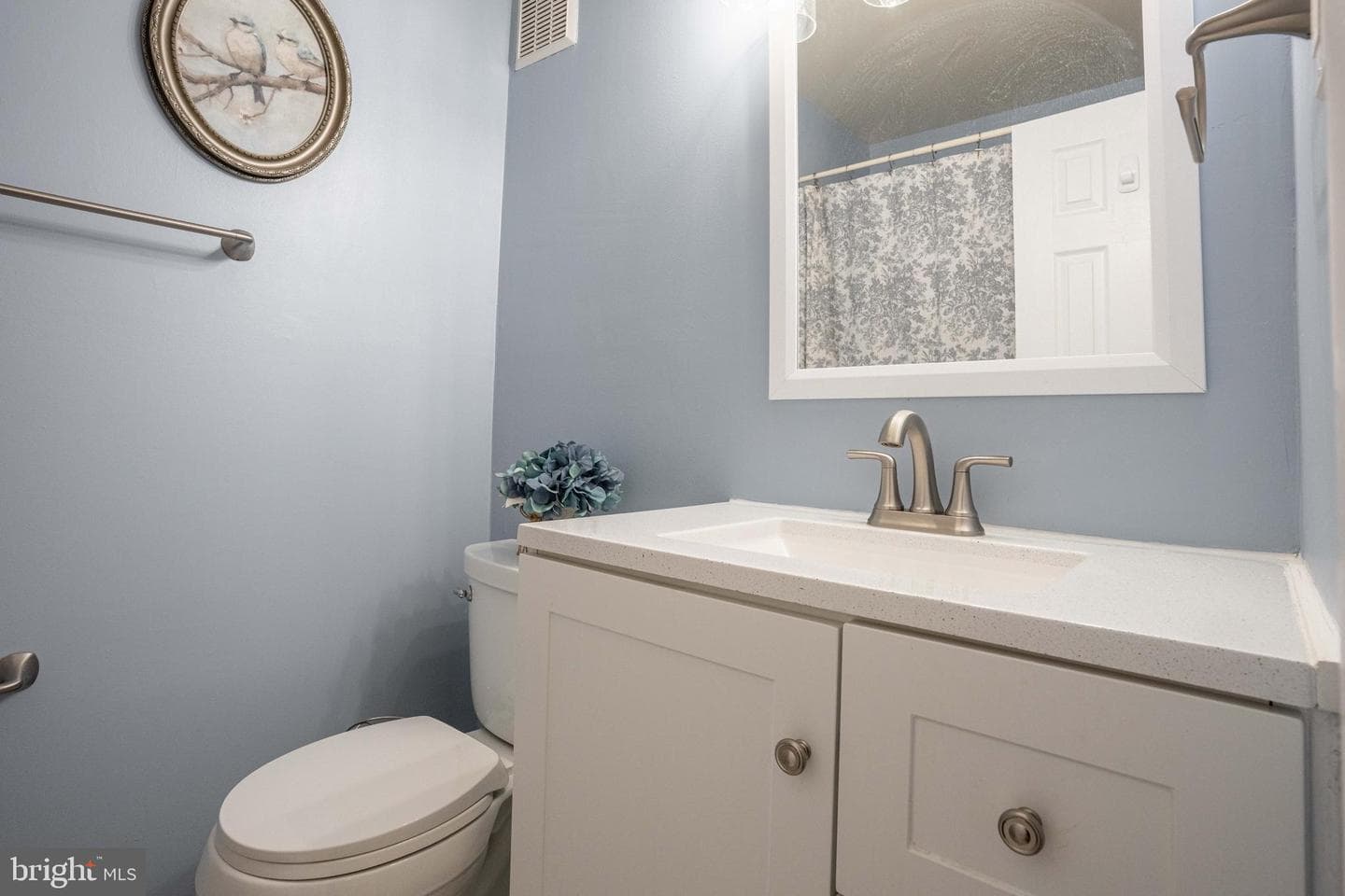 221 Goodford Road photo 16