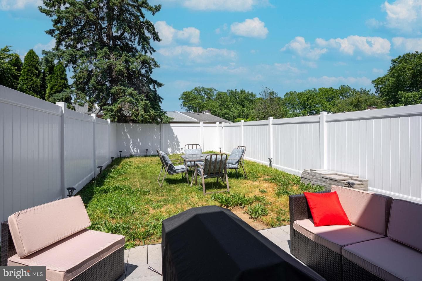 221 Goodford Road photo 23