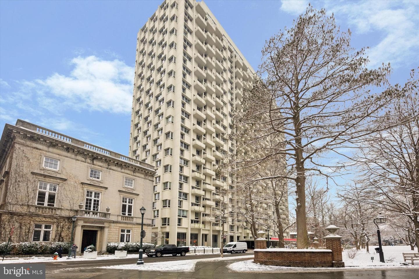 604 S Washington Square #804 photo 15