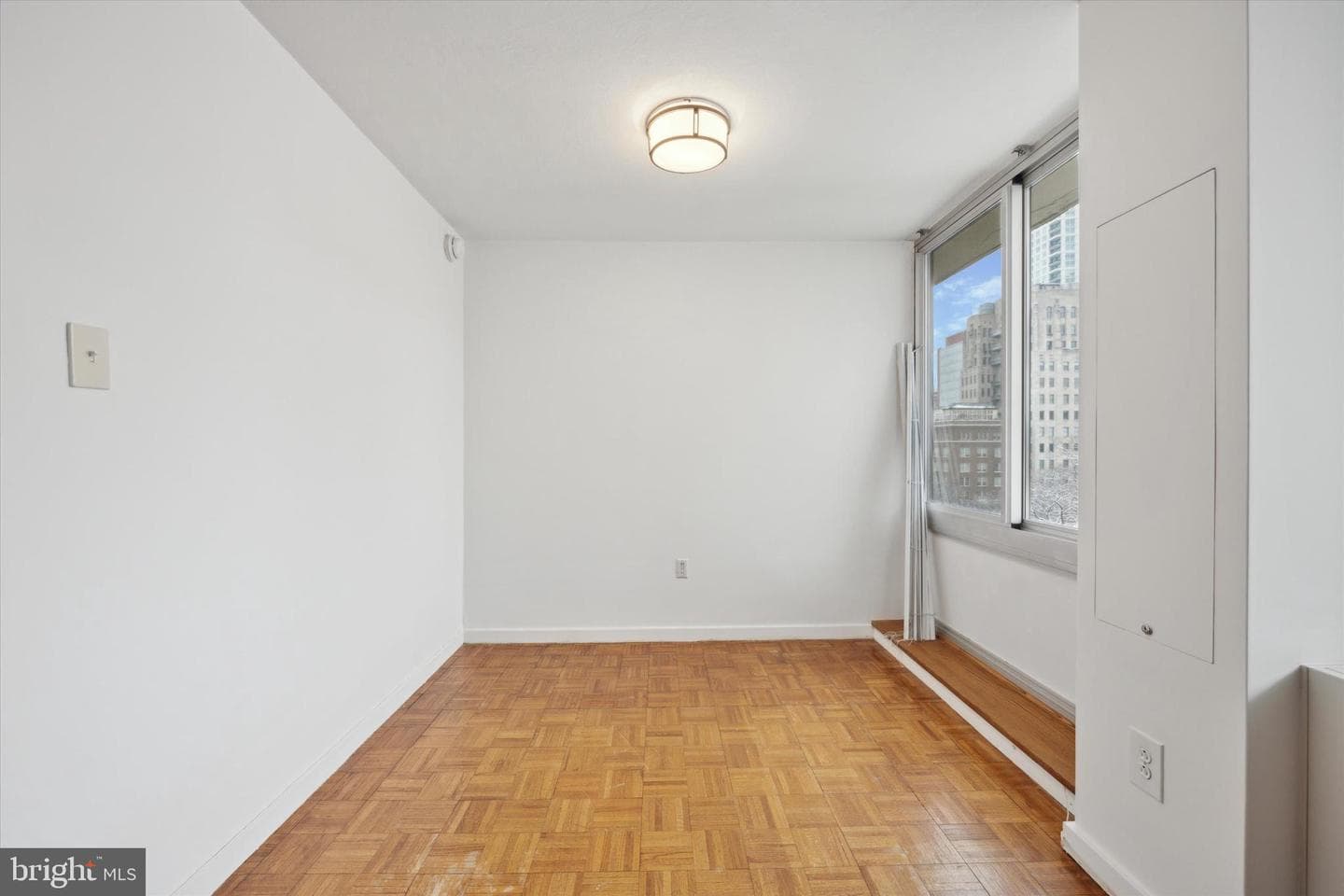 604 S Washington Square #804 photo 8