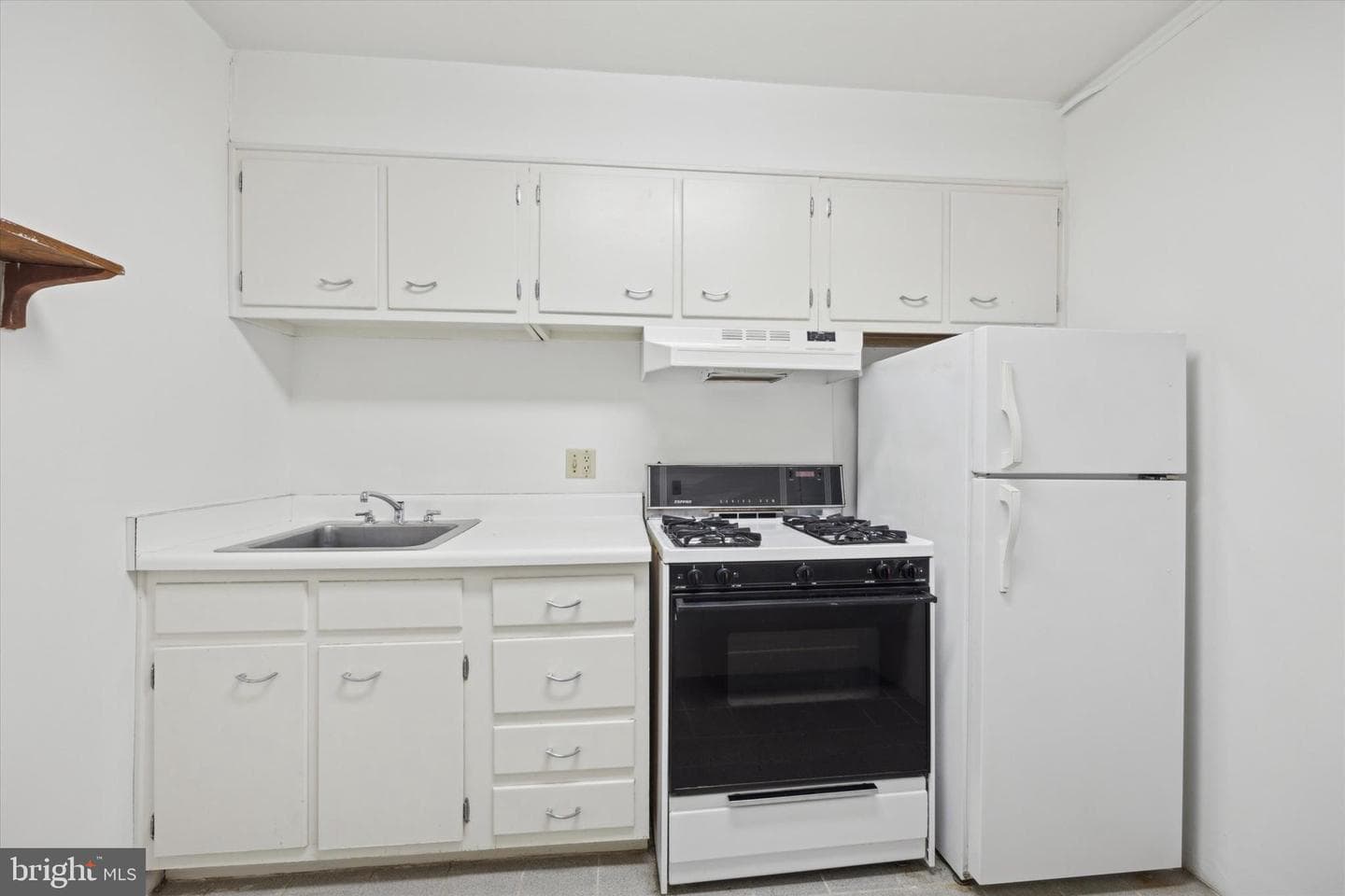 604 S Washington Square #804 photo 9